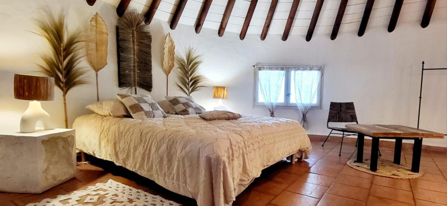 Terre De Boheme Hotel Vestric-et-Candiac Eksteriør billede