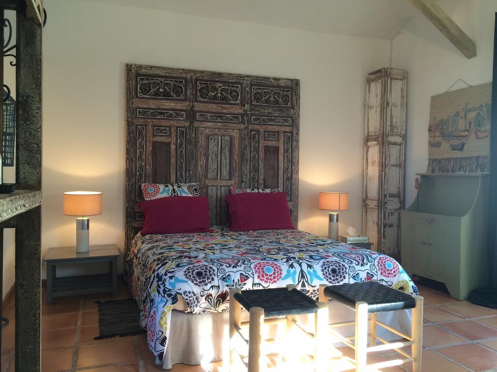 Terre De Boheme Hotel Vestric-et-Candiac Eksteriør billede